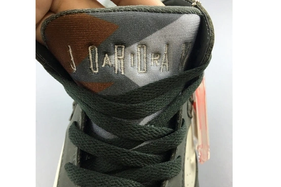 AT3375-100 AT3375-100 JORDAN AIR “ICICLE” X 7 PATTA 0411